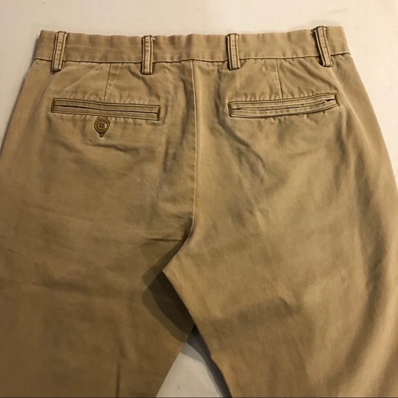 SOLD🚫 Old Navy Khaki Pants - Picture 3 of 4